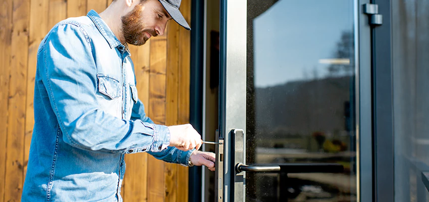 Frameless Glass Storefront Door Locks Replacement in Bellflower, CA