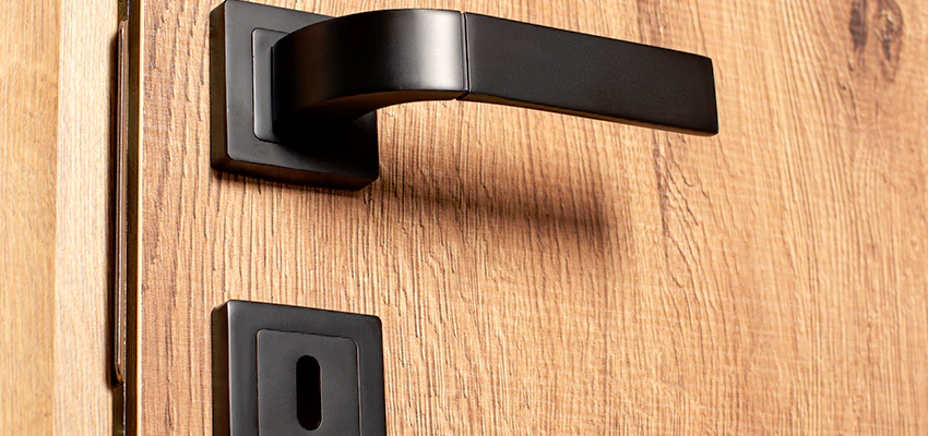 Weekend Lockout Assistance Troubleshooting in Bellflower, California