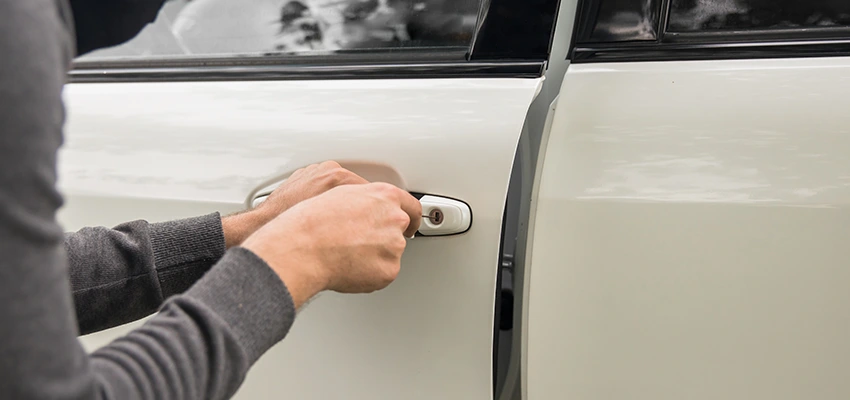 Unlock Car Door Service in Bellflower, CA